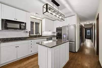 619 N Racine Avenue #1, Chicago, IL 60642 - Photo 16