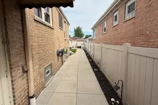 3650 W 81st Pl, Chicago, IL 60652 - Photo 22
