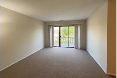 355 Lambert Drive #D2, Schaumburg, IL 60193 - Photo 4