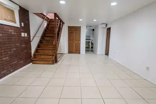 913 Oakland Ave, Joliet, IL 60435 - Photo 10