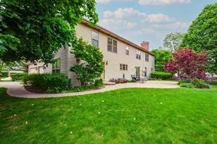 2872 Whispering Oaks Ct, Buffalo Grove, IL 60089 - Photo 32