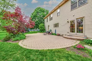 2872 Whispering Oaks Ct, Buffalo Grove, IL 60089 - Photo 28