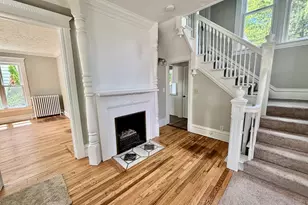 910 N State St, Belvidere, IL 61008 - Photo 4