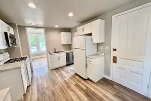 910 N State St, Belvidere, IL 61008 - Photo 10