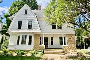 910 N State St, Belvidere, IL 61008 - Photo 1