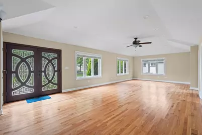 29 Springlake Avenue, Hinsdale, IL 60521 - Photo 2
