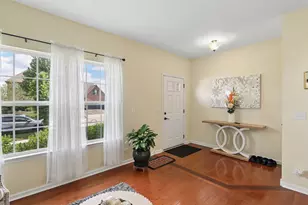 3811 Ivy Ln, Elgin, IL 60124 - Photo 12
