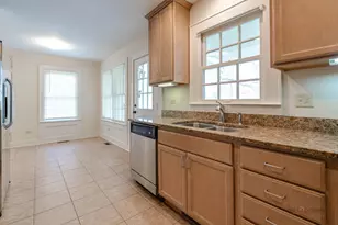 430 N Sheridan Rd, Waukegan, IL 60085 - Photo 18
