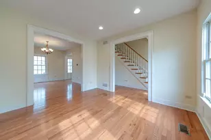 430 N Sheridan Rd, Waukegan, IL 60085 - Photo 8