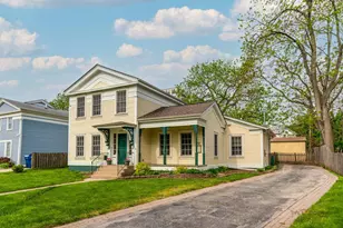 430 N Sheridan Rd, Waukegan, IL 60085 - Photo 1