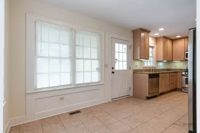 430 N Sheridan Road, Waukegan, IL 60085 - Photo 20