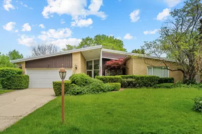 937 Timber Hill Road, Highland Park, IL 60035 - Photo 1