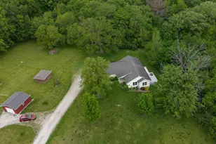 2662 Evans Rd, Magnolia, IL 61336 - Photo 2
