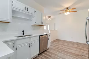 4456 W Quill Ln, Waukegan, IL 60085 - Photo 16