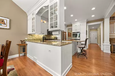 1028 Crestwood Circle, Saint Charles, IL 60175 - Photo 10
