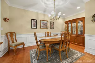 1028 Crestwood Cir, Saint Charles, IL 60175 - Photo 14