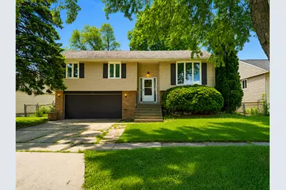 815 Oriole Drive, Streamwood, IL 60107 - Photo 2