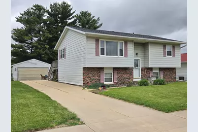 2203 20th Avenue, Sterling, IL 61081 - Photo 1