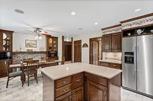1227 S Highland Ave, Arlington Heights, IL 60005 - Photo 6