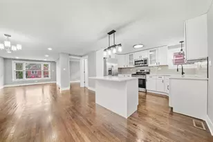 819 E 98th Pl, Chicago, IL 60628 - Photo 20