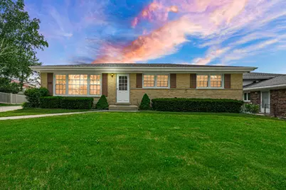 330 Gareth Lane, Schaumburg, IL 60193 - Photo 1