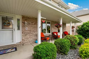 820 Karen Ln, New Lenox, IL 60451 - Photo 2