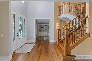 244 Clair View Ct, Lake Zurich, IL 60047 - Photo 4