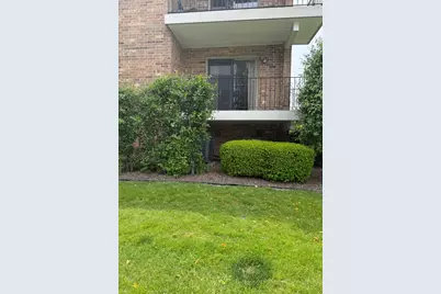 9168 Del Prado Drive #1N, Palos Hills, IL 60465 - Photo 2