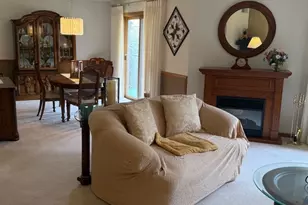 9168 Del Prado Dr, Palos Hills, IL 60465 - Photo 6