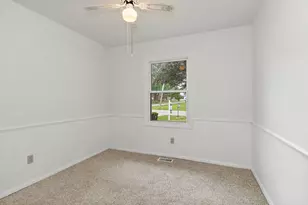4905 Prairie Ave, McHenry, IL 60050 - Photo 12