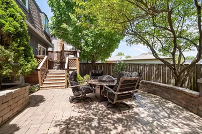 805 NW Holcomb Drive, Mundelein, IL 60060 - Photo 30