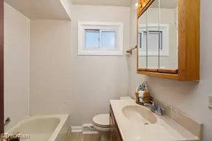 7719 Gail Ave, Darien, IL 60561 - Photo 12