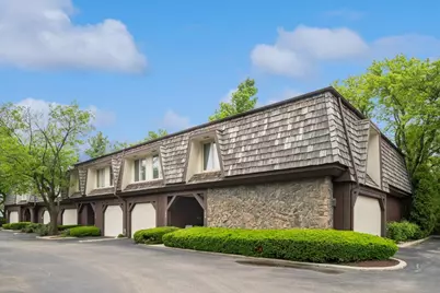 1617 Winnetka Road #1617, Glenview, IL 60025 - Photo 1