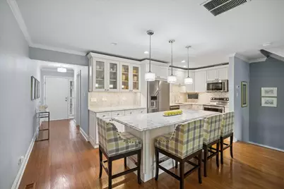 1617 Winnetka Road #1617, Glenview, IL 60025 - Photo 8