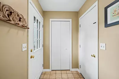 184 N Kenilworth Avenue, Glen Ellyn, IL 60137 - Photo 18