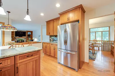 590 Hapsfield Lane, Buffalo Grove, IL 60089 - Photo 10