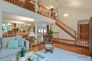590 Hapsfield Ln, Buffalo Grove, IL 60089 - Photo 6
