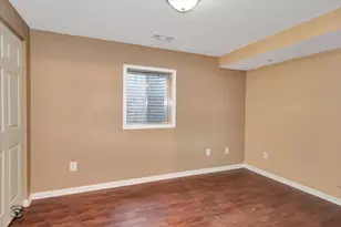 8001 Lockwood Ave S, Burbank, IL 60459 - Photo 22