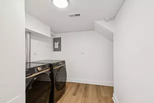 8646 Harms Rd, Skokie, IL 60077 - Photo 18