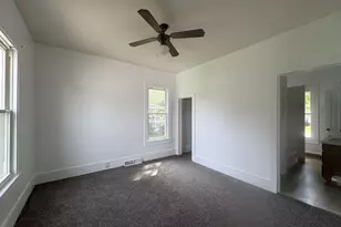302 Oak St, Earlville, IL 60518 - Photo 12