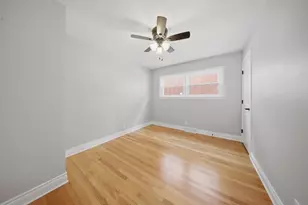 6022 W 64th St, Chicago, IL 60638 - Photo 12