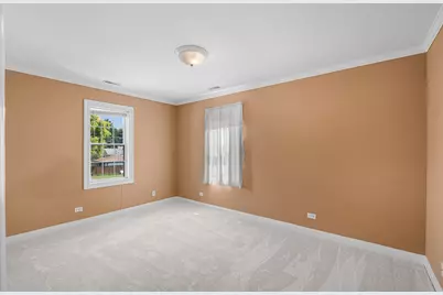1316 Whitcomb Avenue, Des Plaines, IL 60018 - Photo 18
