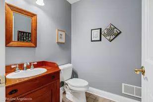 714 Thomas Ct, Libertyville, IL 60048 - Photo 24