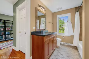 714 Thomas Ct, Libertyville, IL 60048 - Photo 36