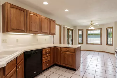 1350 Featherstone Road, Rockford, IL 61107 - Photo 20