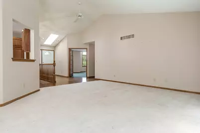 1350 Featherstone Road, Rockford, IL 61107 - Photo 8