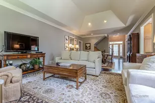 145 S Bradford Ct, Lake Forest, IL 60045 - Photo 8