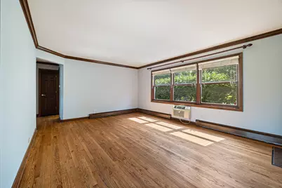 1702 E Northwest Highway #1B, Arlington Heights, IL 60004 - Photo 4