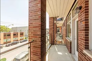 2442 N Clybourn Ave, Chicago, IL 60614 - Photo 16