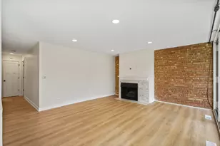 6018 E Lake Dr, Lisle, IL 60532 - Photo 6